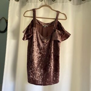 Pink velvet shoulderless blouse